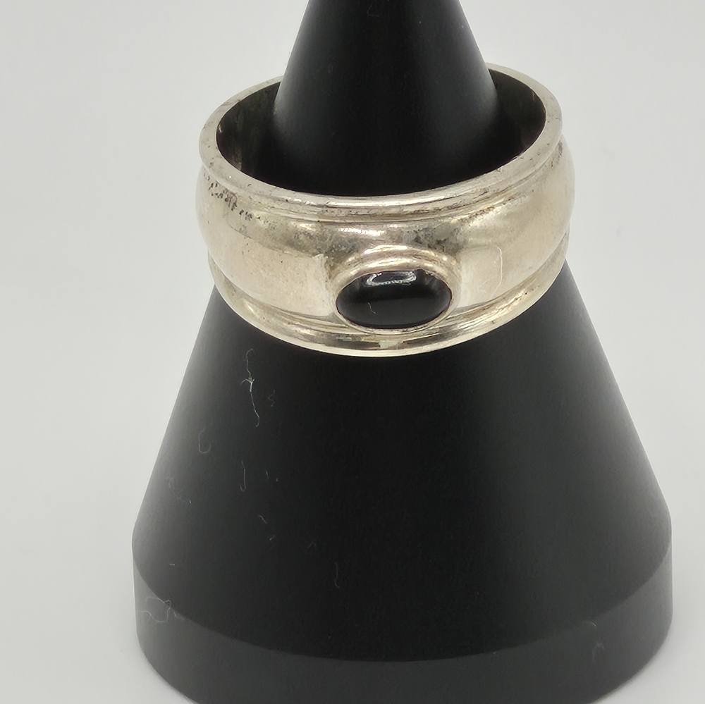 Casual Everyday Sterling Silver Ring with Onyx Stone.  Size 7.  "BOMA 925"